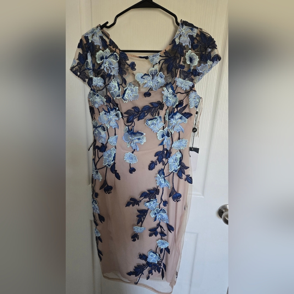 Adrianna Papell Dress. NWT